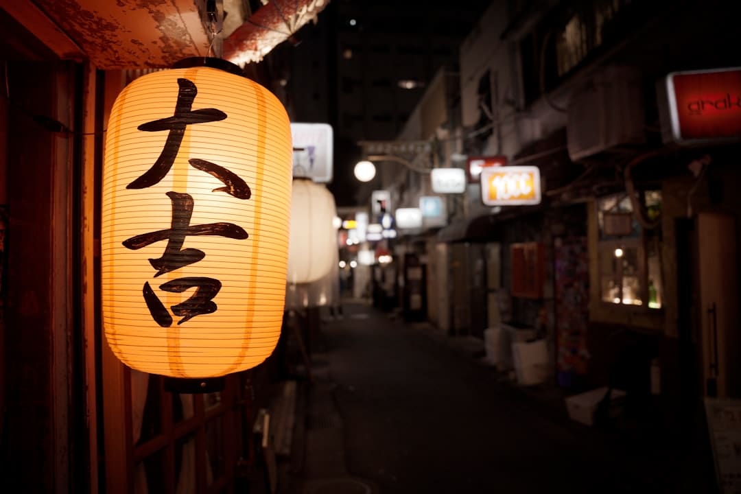 恒生指数高开0.84% 恒生科技指数涨1.14%